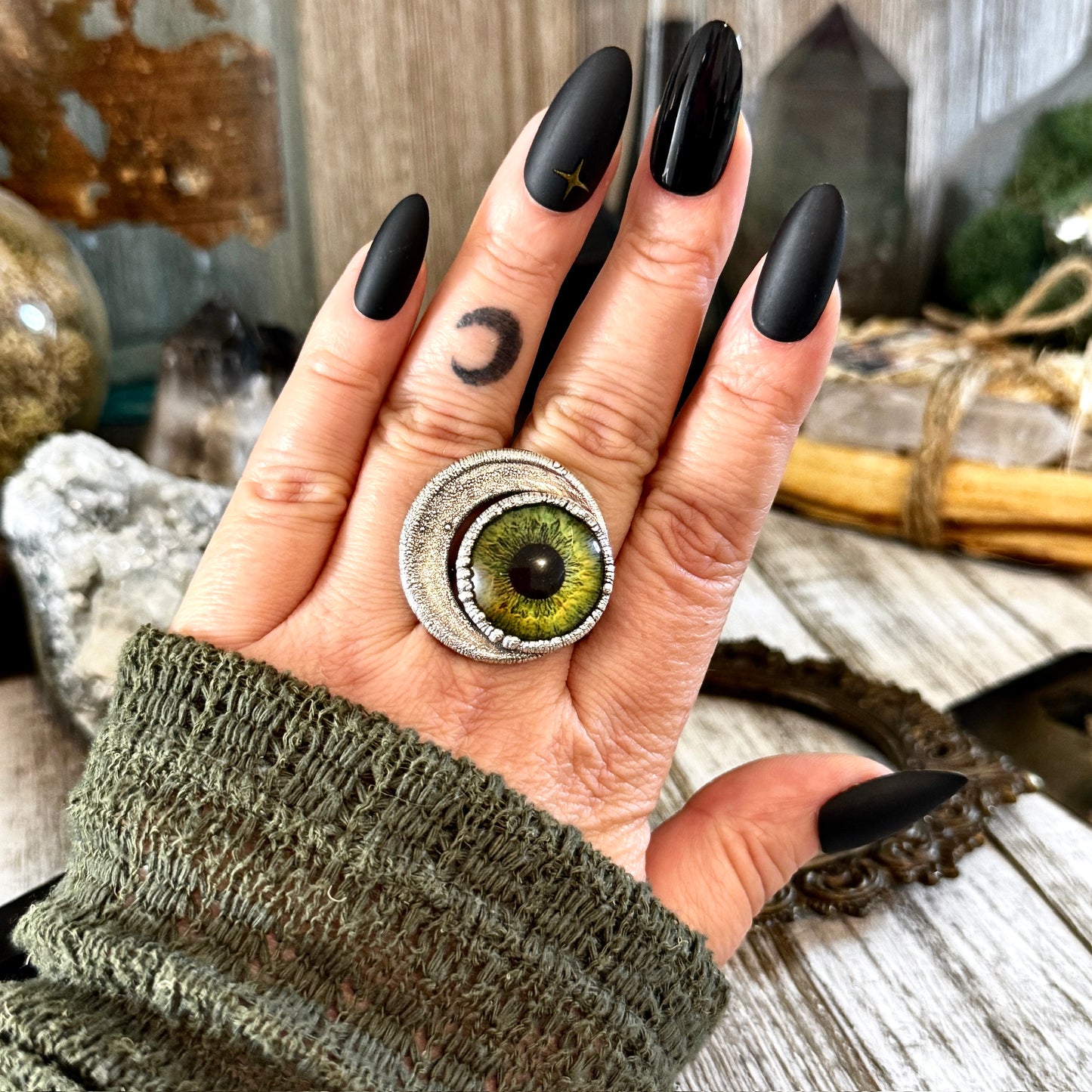 Green Glass Eye Statement Ring Silver Size 10  / Foxlark Collection