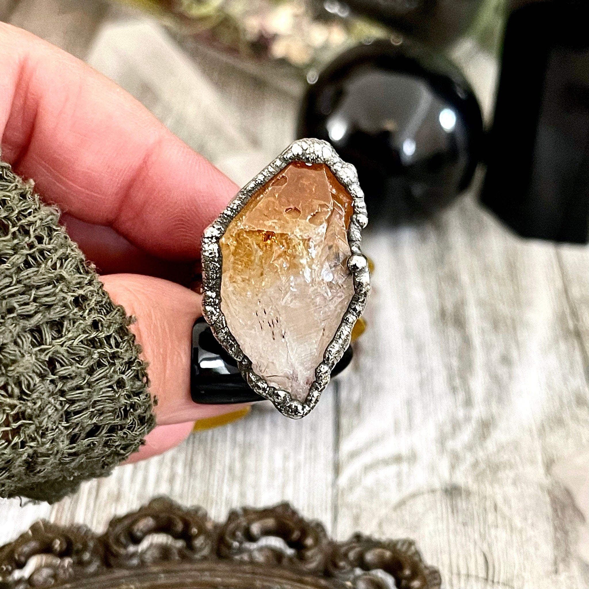 Citrine crystal fashion ring