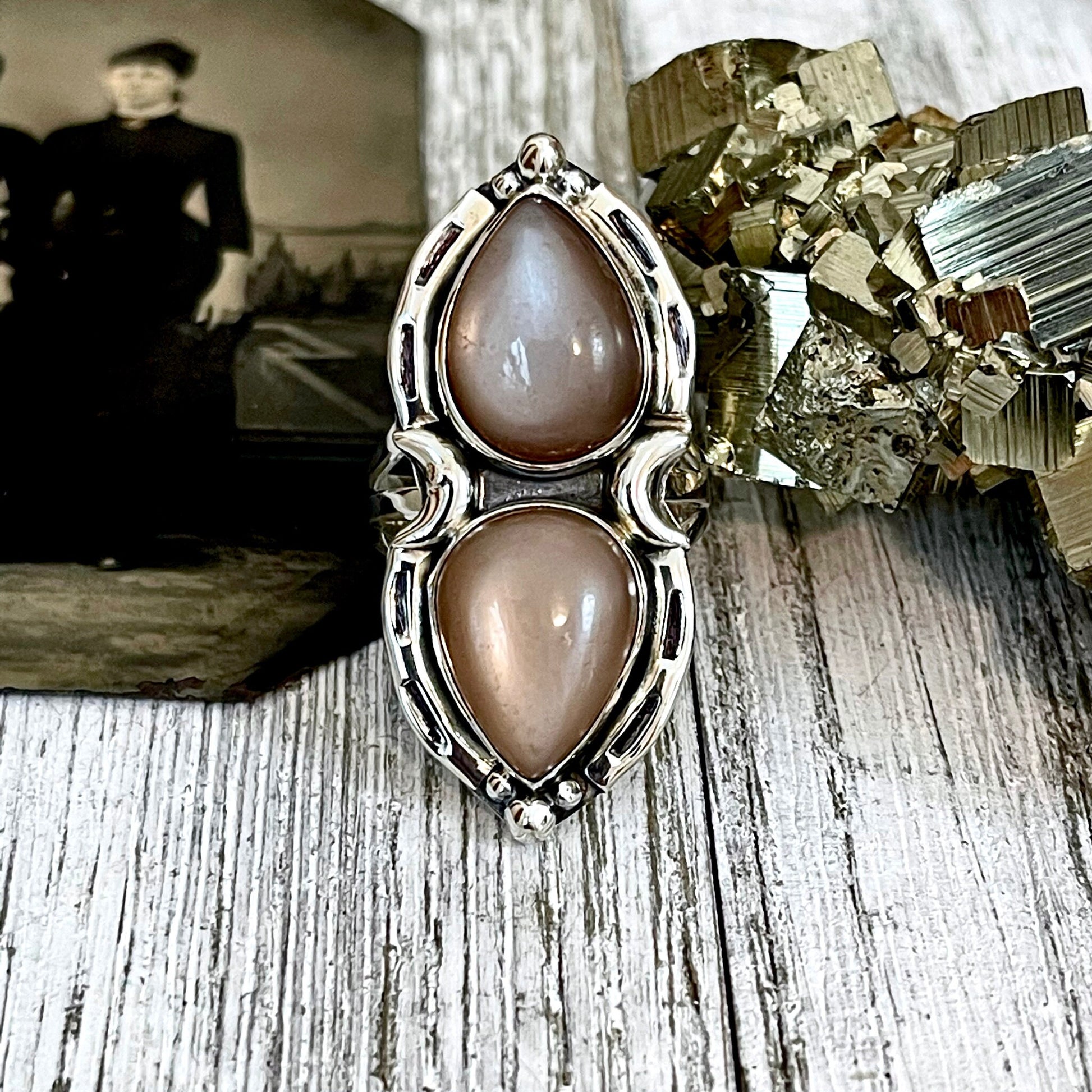 Big crystal ring, Big stone ring, boho jewelry, boho ring, Etsy ID: 1218761324, Foxlark Alchemy, FOXLARK- RINGS, gypsy ring, Jewelry, Moon Jewelry, Moonstone Jewelry, Moonstone Ring, Peach Moonstone, Rings, Statement Ring, Statement Rings, Wholesale, Witc